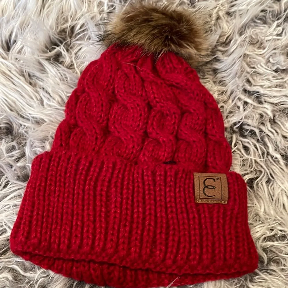 Red knit hat with Pom NWT